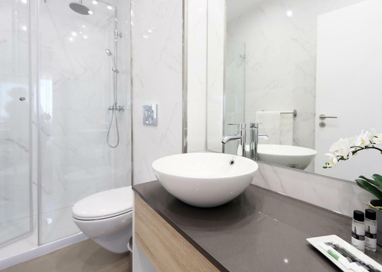 Hm - Living Batalha Square 1 Apartman Porto Kültér fotó
